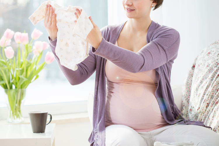 出産準備はいつから?ママと赤ちゃんの睡眠に役立つアイテムリストと選び方