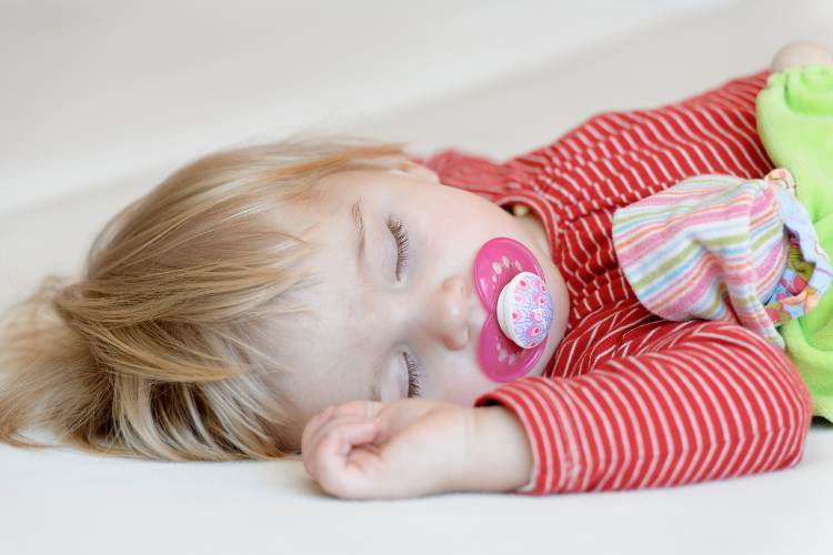 おしゃぶり、やめるべき?