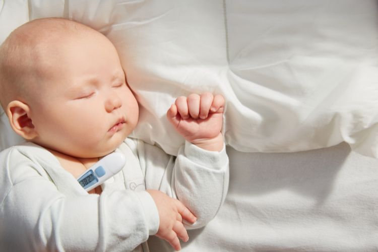 子どもが風邪や発熱のときの寝かしつけどうする?