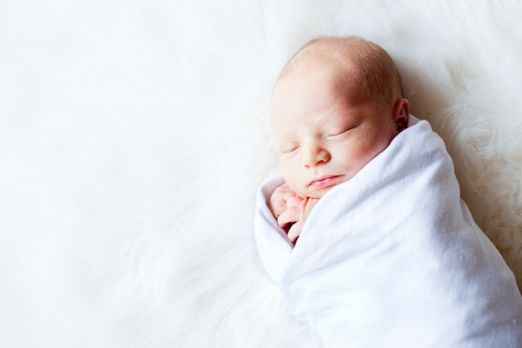 生後1ヶ月の赤ちゃんが急に寝なくなったときに確認すべきこと