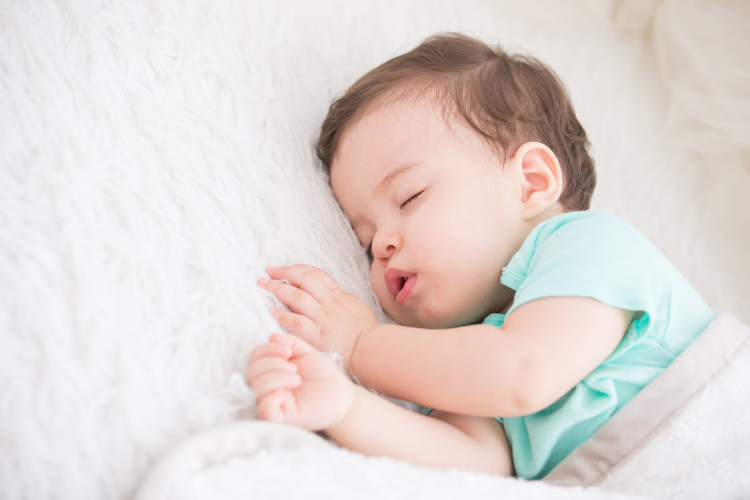 月齢・年齢別！寝る子に育つ睡眠の土台